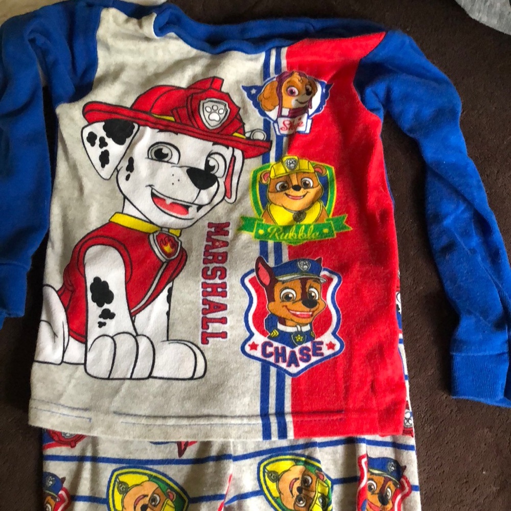 Pj set - Picture 2 of 3